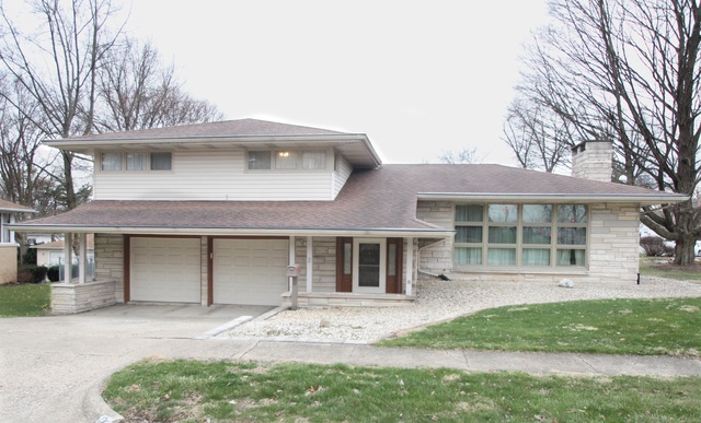 2 E Raymond Ave, Danville, IL 61832 photo 1