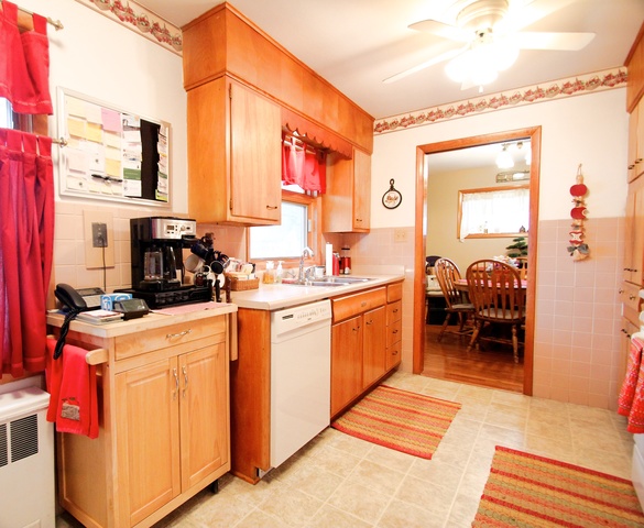 2 E Raymond Ave, Danville, IL 61832 photo 7