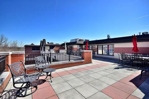 10 E Burlington St #2F, Riverside, IL 60546 photo 22