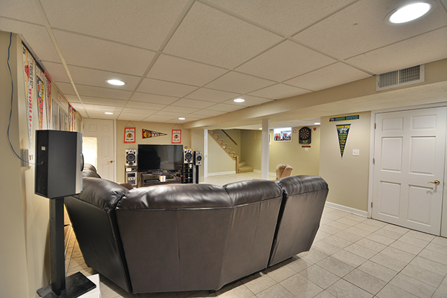 1723 Whitcomb Ave, Des Plaines, IL 60018 photo 17