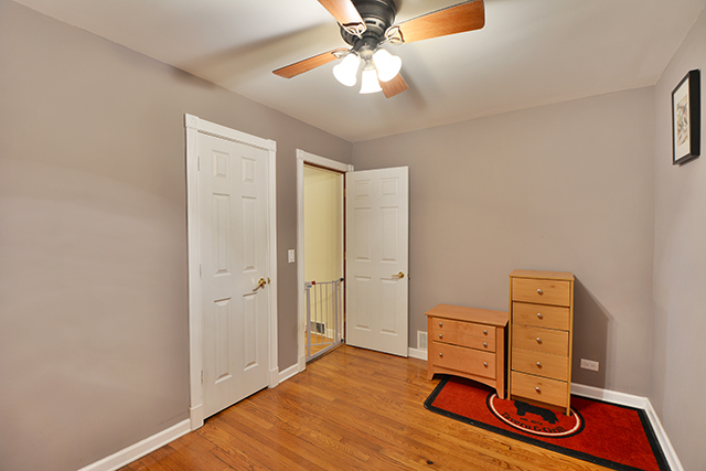 1723 Whitcomb Ave, Des Plaines, IL 60018 photo 13