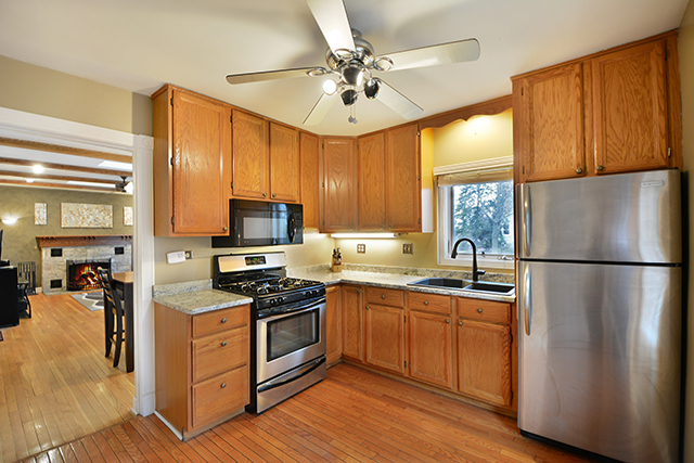 1723 Whitcomb Ave, Des Plaines, IL 60018 photo 7
