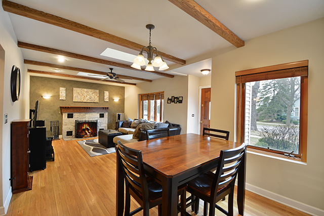 1723 Whitcomb Ave, Des Plaines, IL 60018 photo 5