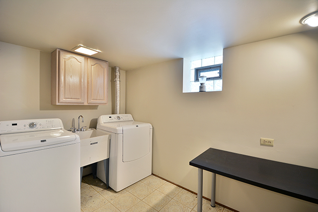 1723 Whitcomb Ave, Des Plaines, IL 60018 photo 18