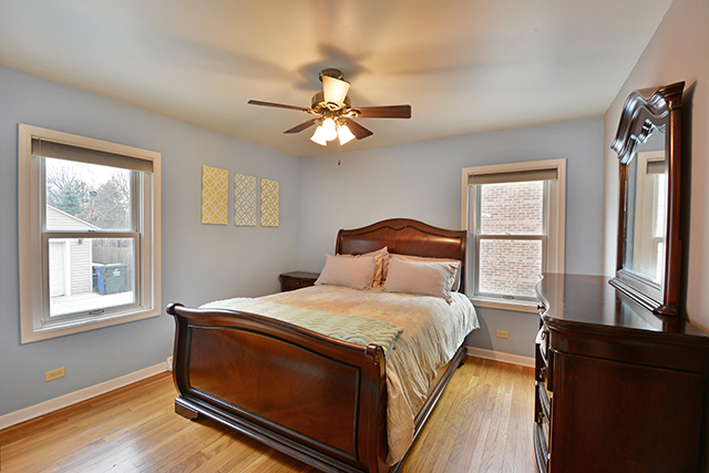 1723 Whitcomb Ave, Des Plaines, IL 60018 photo 9