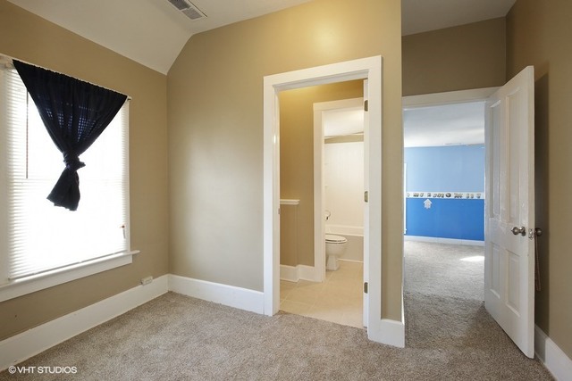 511 Douglas Ave, Elgin, IL 60120 photo 7