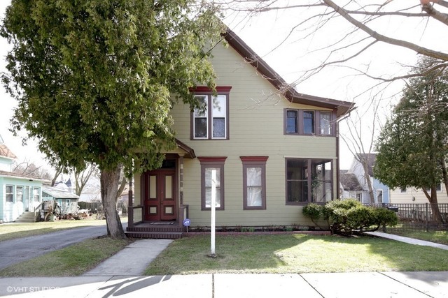 511 Douglas Ave, Elgin, IL 60120 photo 1