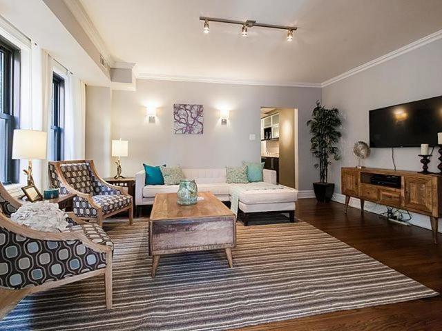 433 W Briar Pl #2A, Chicago, IL 60657 photo 13