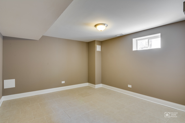 10936 S Emerald Ave, Chicago, IL 60628 photo 23