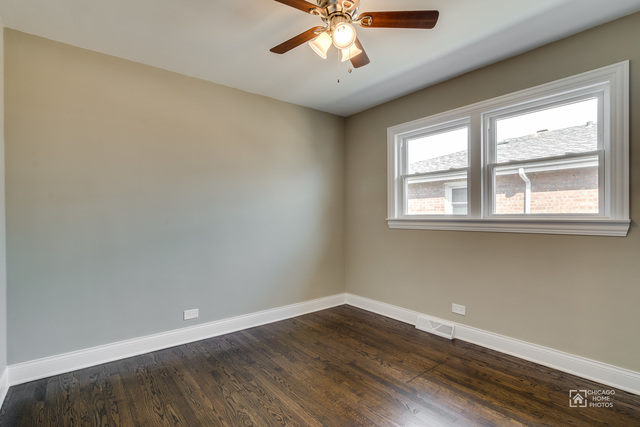 10936 S Emerald Ave, Chicago, IL 60628 photo 16