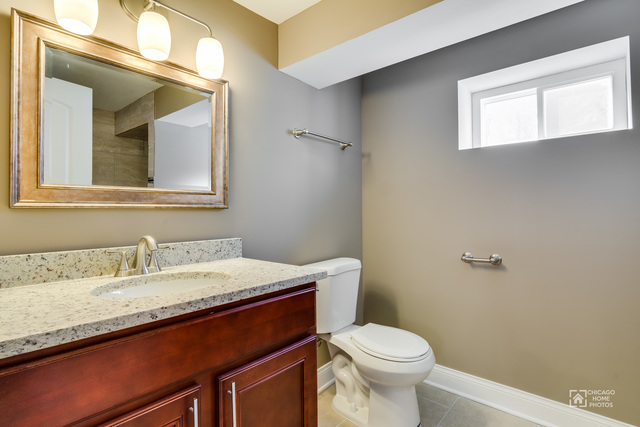 10936 S Emerald Ave, Chicago, IL 60628 photo 9