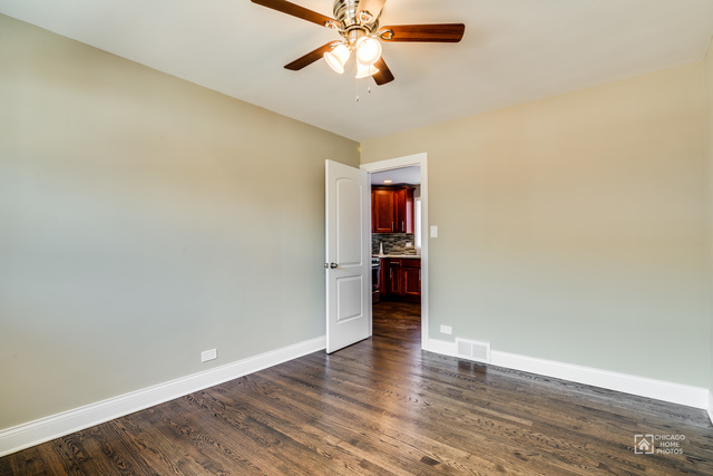 10936 S Emerald Ave, Chicago, IL 60628 photo 15