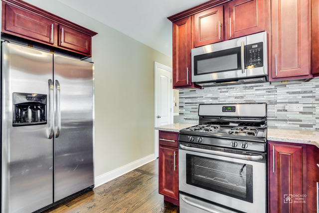 10936 S Emerald Ave, Chicago, IL 60628 photo 3