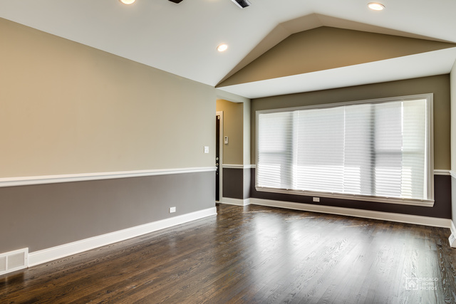 10936 S Emerald Ave, Chicago, IL 60628 photo 13