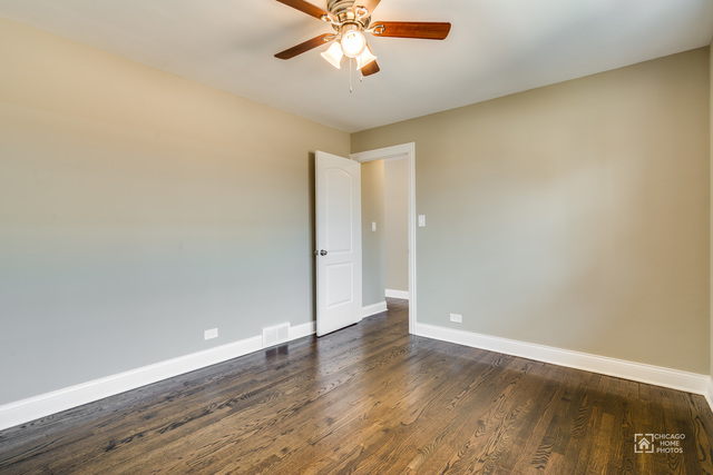 10936 S Emerald Ave, Chicago, IL 60628 photo 19
