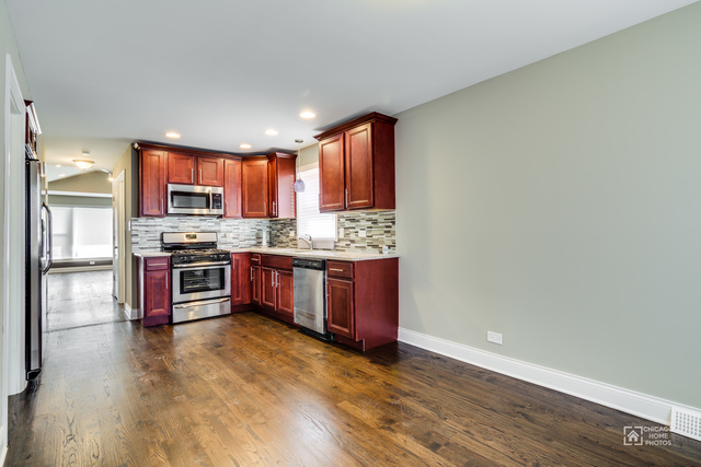 10936 S Emerald Ave, Chicago, IL 60628 photo 5