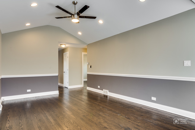 10936 S Emerald Ave, Chicago, IL 60628 photo 12
