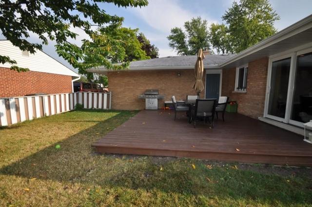 436 Ambleside Rd, Des Plaines, IL 60016 photo 14