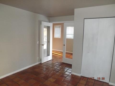 907 E 53rd St, Chicago, IL 60615 photo 9