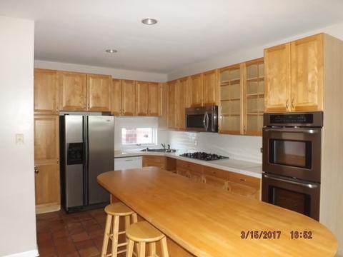 907 E 53rd St, Chicago, IL 60615 photo 6