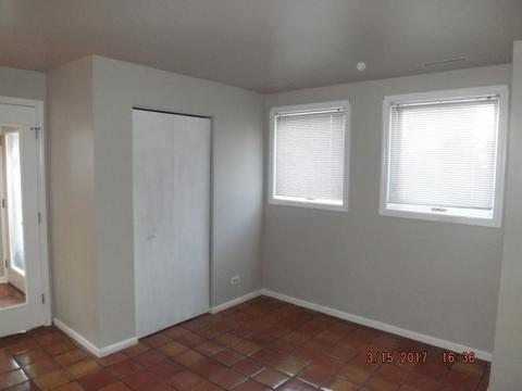 907 E 53rd St, Chicago, IL 60615 photo 8