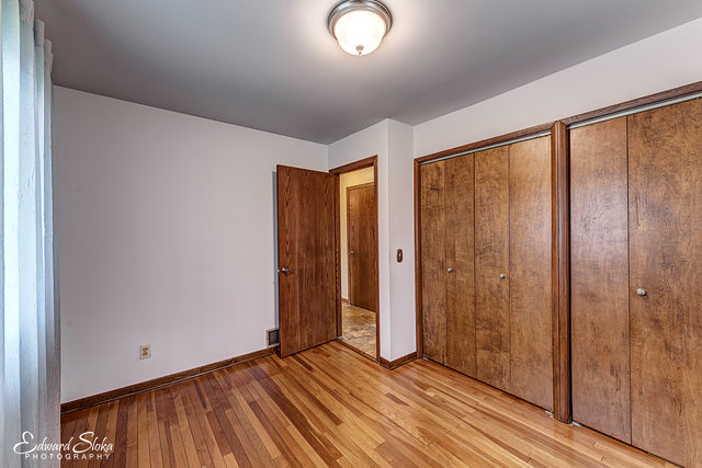 148 S Airlite St, Elgin, IL 60123 photo 8