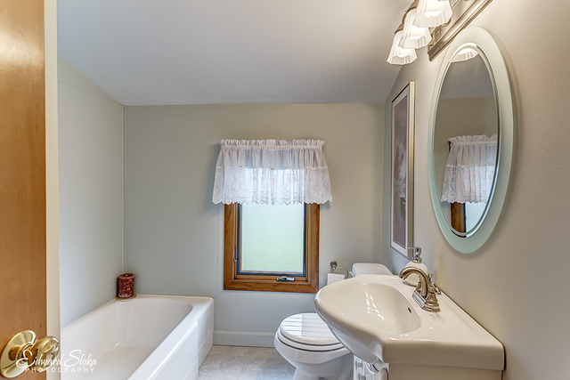 148 S Airlite St, Elgin, IL 60123 photo 11