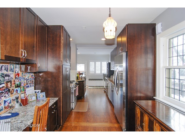 551 Monroe Ave, River Forest, IL 60305 photo 3
