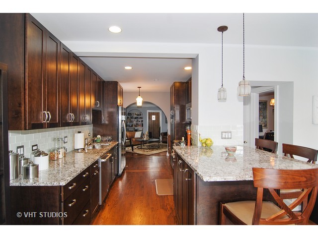 551 Monroe Ave, River Forest, IL 60305 photo 4