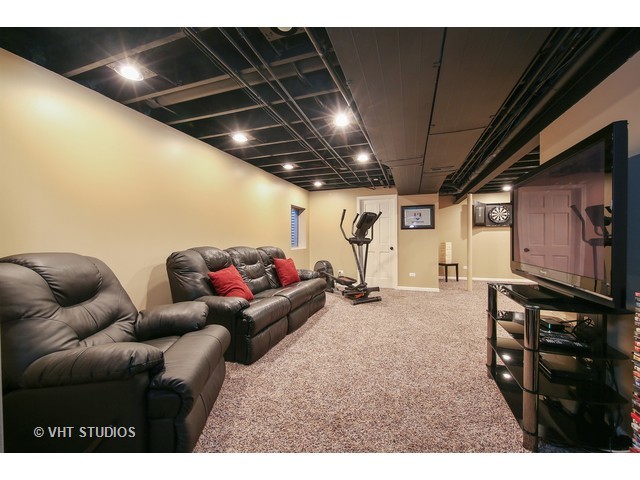 355 E First St, Elmhurst, IL 60126 photo 12