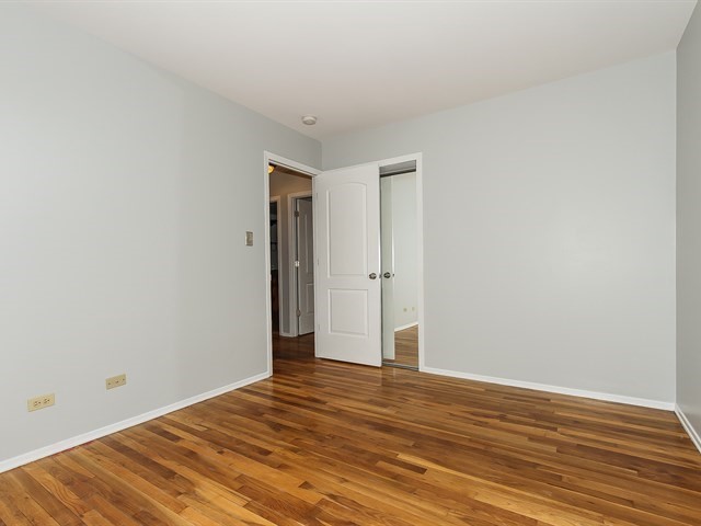 1025 Lancaster Ct, Hoffman Estates, IL 60169 photo 16