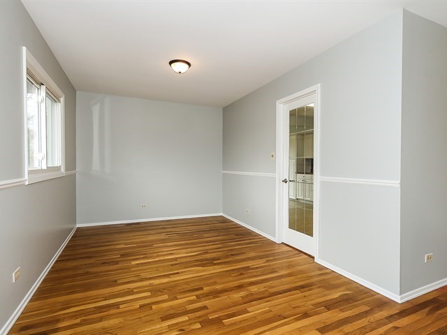 1025 Lancaster Ct, Hoffman Estates, IL 60169 photo 5