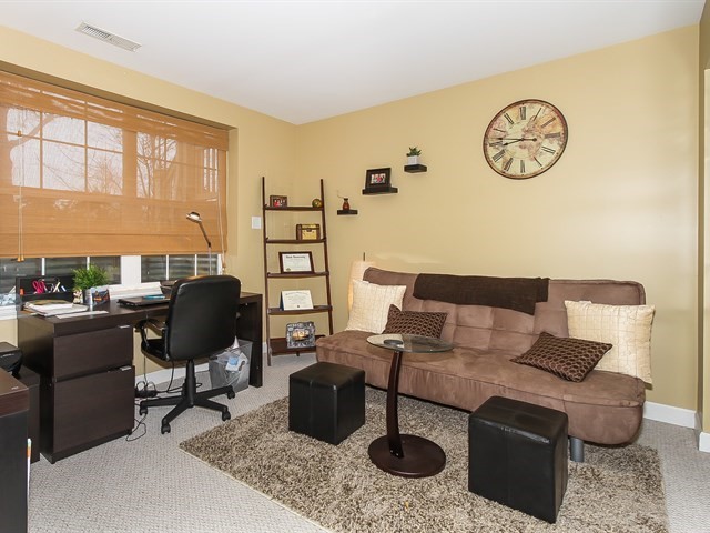 477 E Railroad Ave, Bartlett, IL 60103 photo 11
