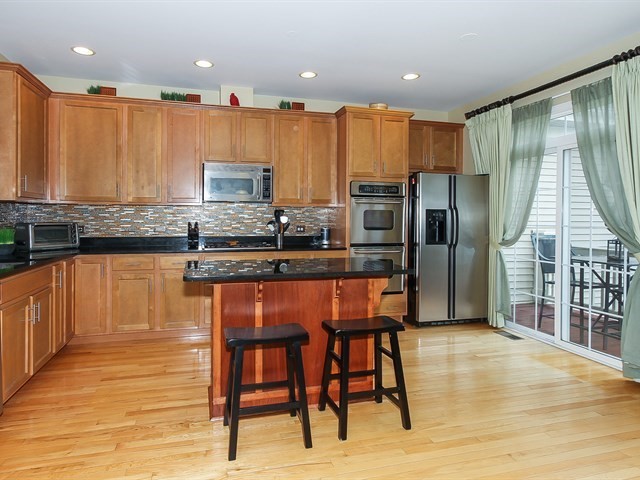 477 E Railroad Ave, Bartlett, IL 60103 photo 5