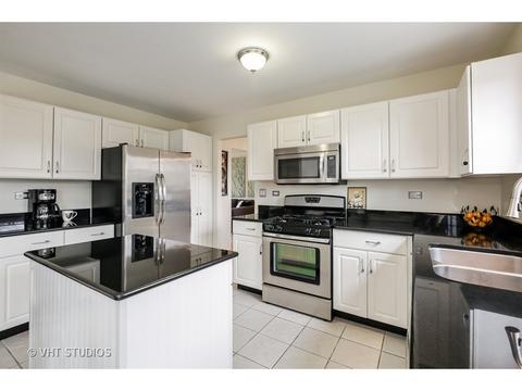 1420 Lancaster Ln, Algonquin, IL 60102 photo 7