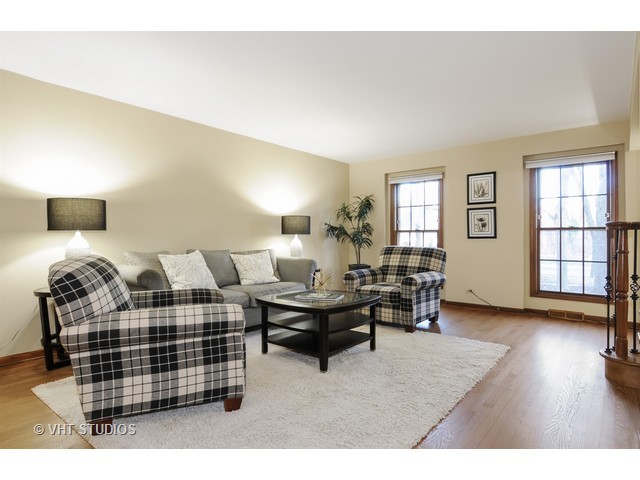 857 Proud Clarion Ct, Naperville, IL 60540 photo 3