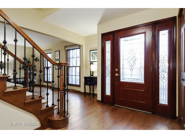 857 Proud Clarion Ct, Naperville, IL 60540 photo 2
