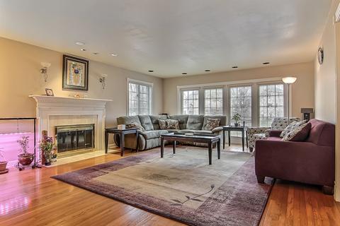 10302 Fox Run Ln, Munster, IN 46321 photo 9