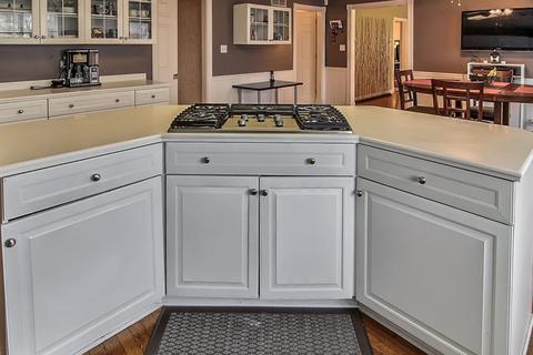 10302 Fox Run Ln, Munster, IN 46321 photo 6
