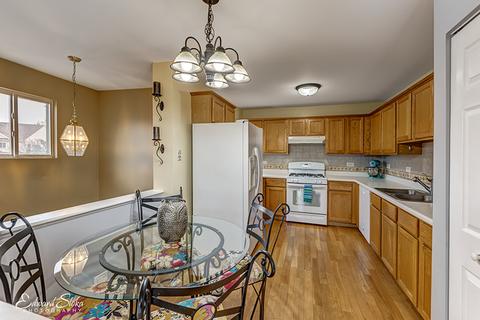 2114 Glacier Ct, Algonquin, IL 60102 photo 3