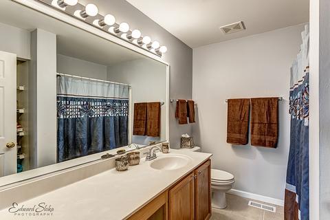 2114 Glacier Ct, Algonquin, IL 60102 photo 10