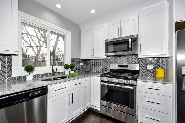 1027 Kenton Rd, Deerfield, IL 60015 photo 7