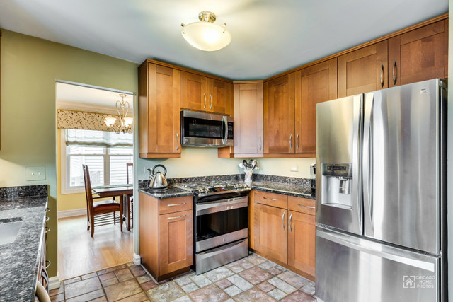 1260 John Dr, Hoffman Estates, IL 60169 photo 7
