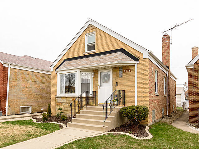 6724 W Devon Ave, Chicago, IL 60631 photo 1