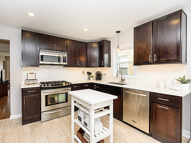6724 W Devon Ave, Chicago, IL 60631 photo 3