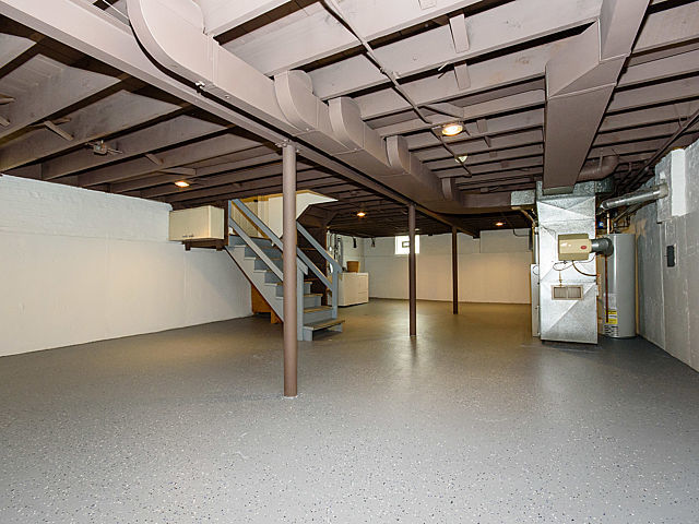 6724 W Devon Ave, Chicago, IL 60631 photo 17