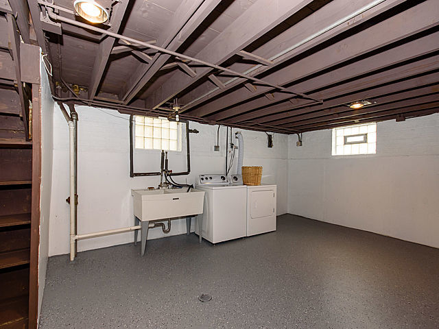 6724 W Devon Ave, Chicago, IL 60631 photo 18