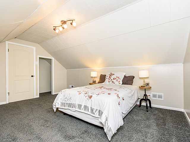 6724 W Devon Ave, Chicago, IL 60631 photo 15