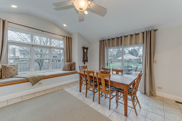 2033 Dorset Dr, Wheaton, IL 60189 photo 11