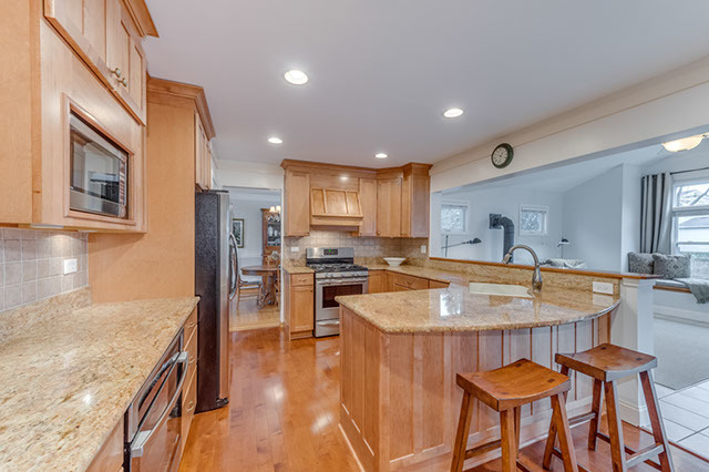 2033 Dorset Dr, Wheaton, IL 60189 photo 8